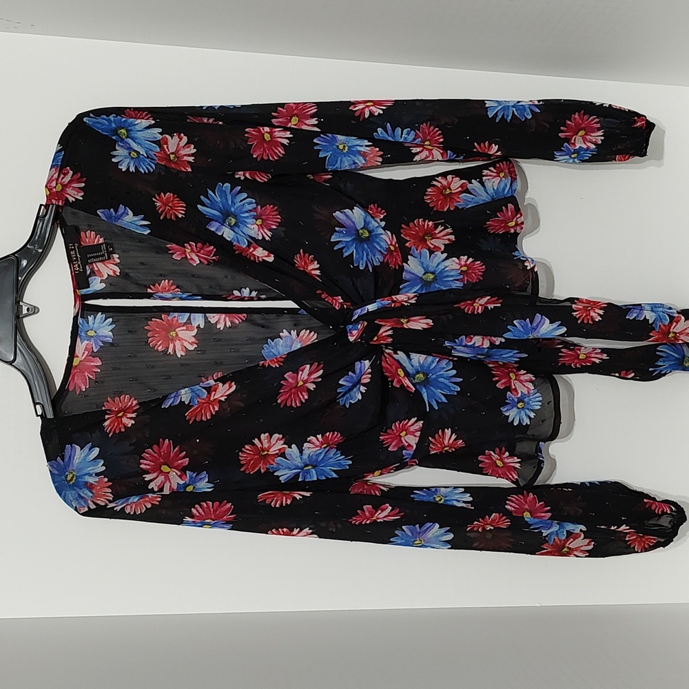 Sheer Black with Flowers Forever 21 Sexy Top Deep Front V & Open Back sz Medium